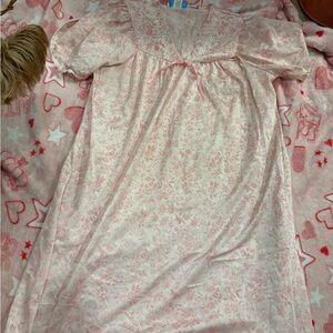 Pink Floral women’s nightgown
